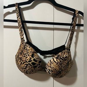 Leopard print Victoria’s Secret bra
